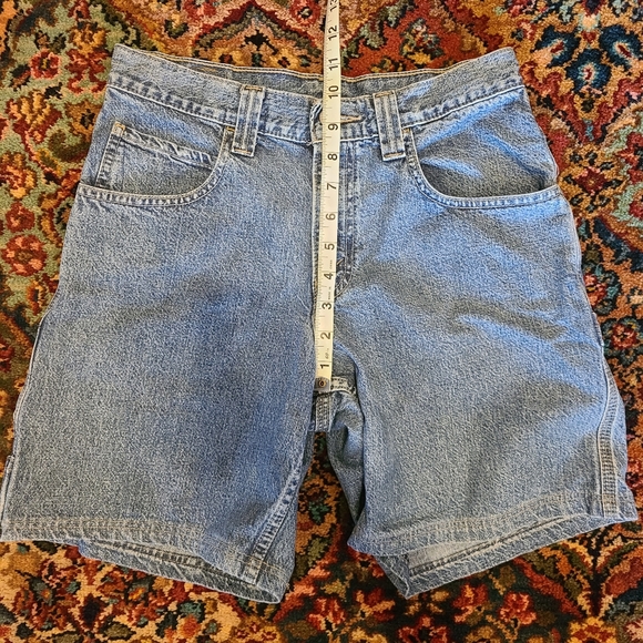 ☆Vintage levi medium rise shorts☆ - Picture 7 of 10